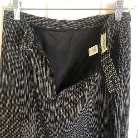 Ann Taylor Wool Skirt Size 6 Black Chevron Pattern Knee Length Lined Workwear - Picture 3 of 6